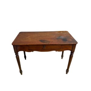 Tavolino in legno per rito civile